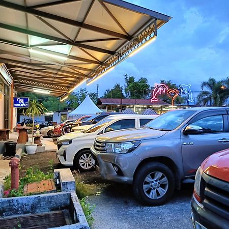 Hotel Nawar Pasir Mas Eksteriør billede